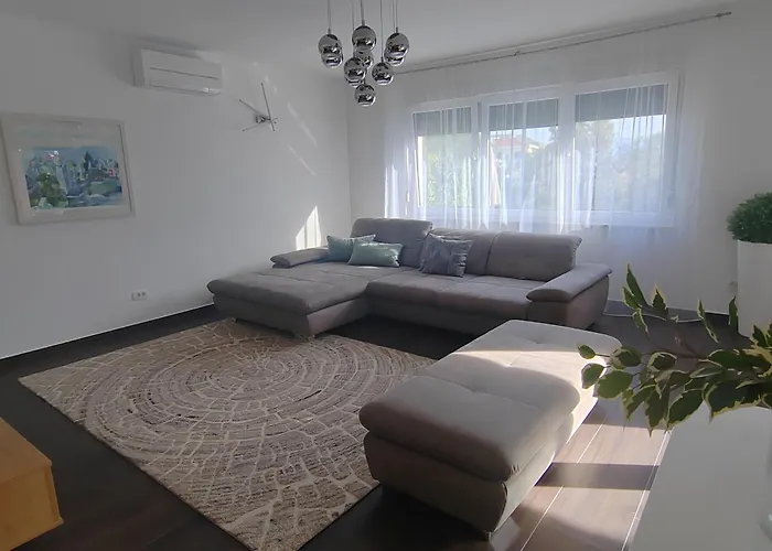Villas A & N