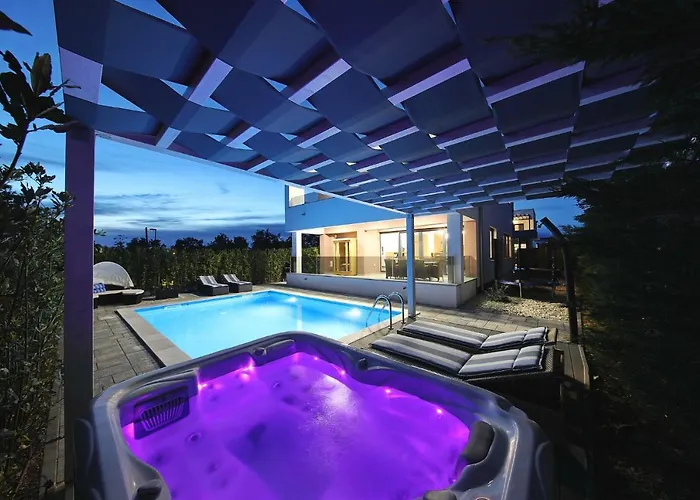 Villas A & N